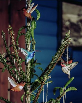 Le couple de Colibris en bois sculpté